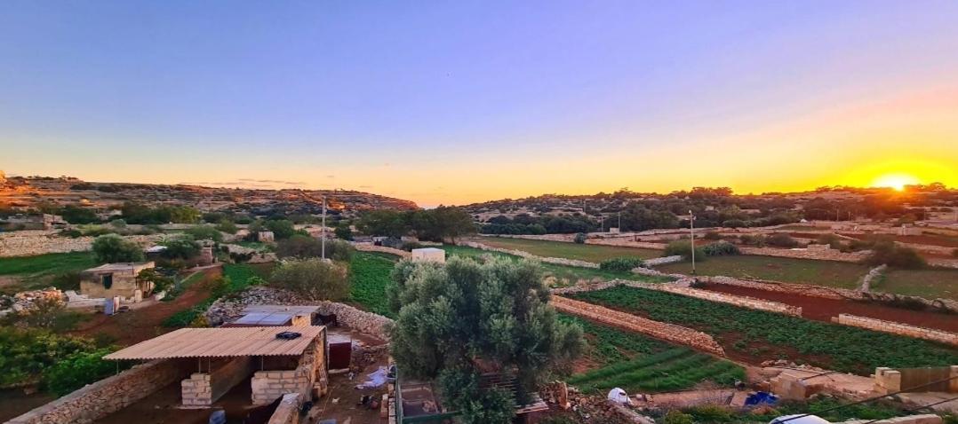 Valley View Qrendi Exterior foto